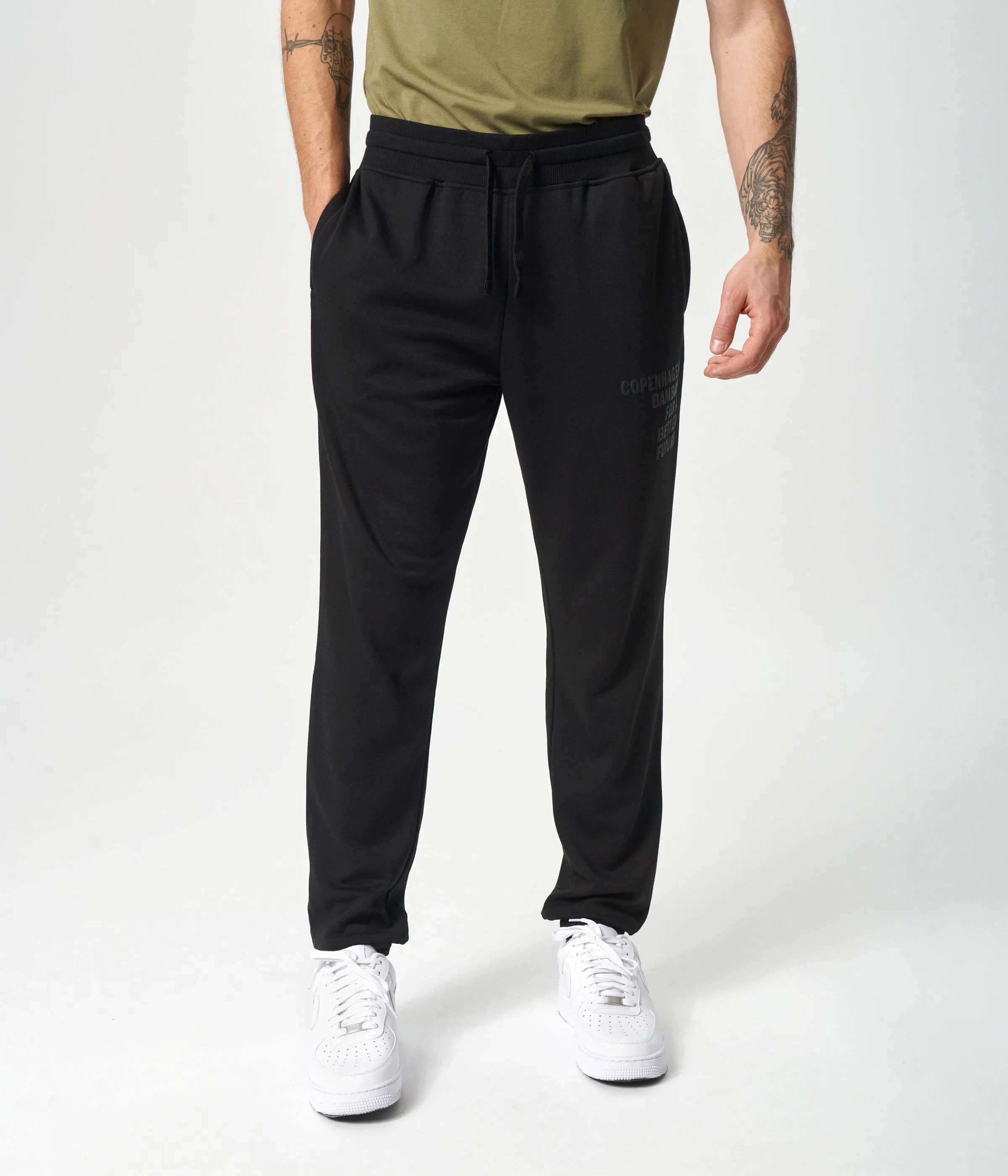 Black bamboo track suit with logo