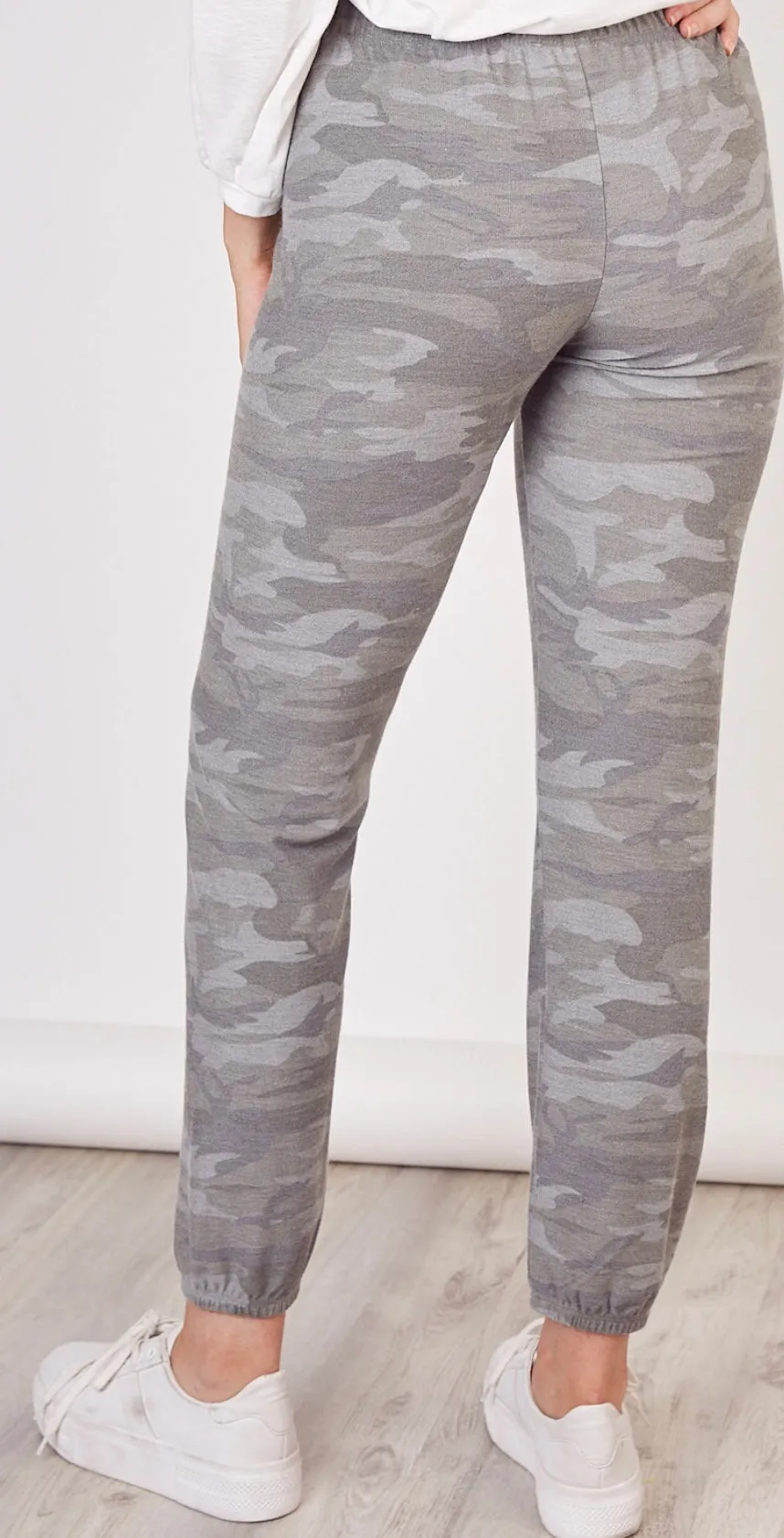 Camo Elastic Waistband Jogger Sweatpants