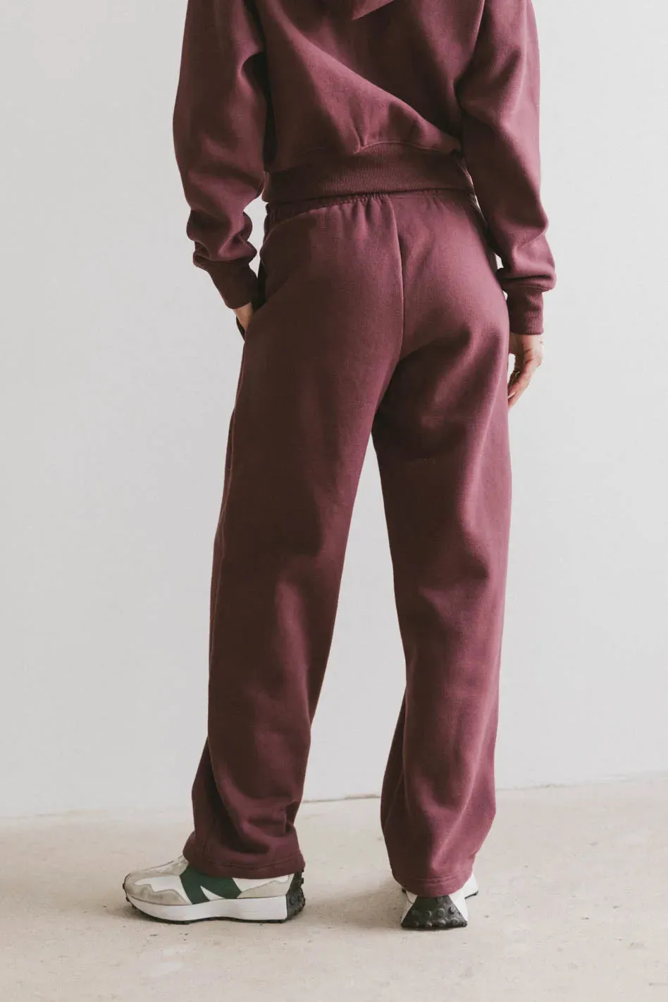 Ezra Sweatpants in Burgundy