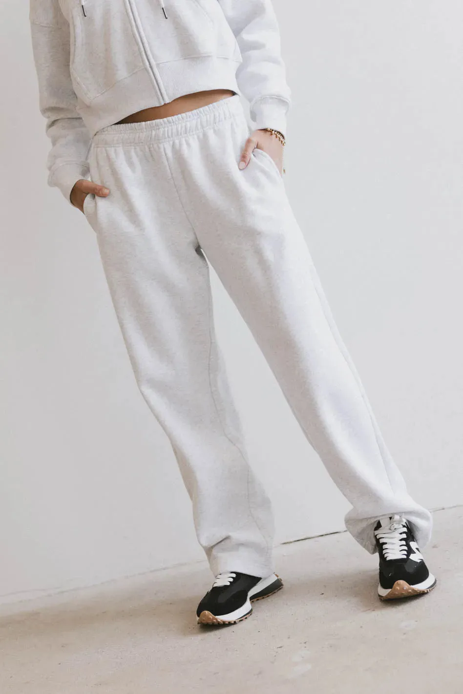 Ezra Sweatpants in Grey