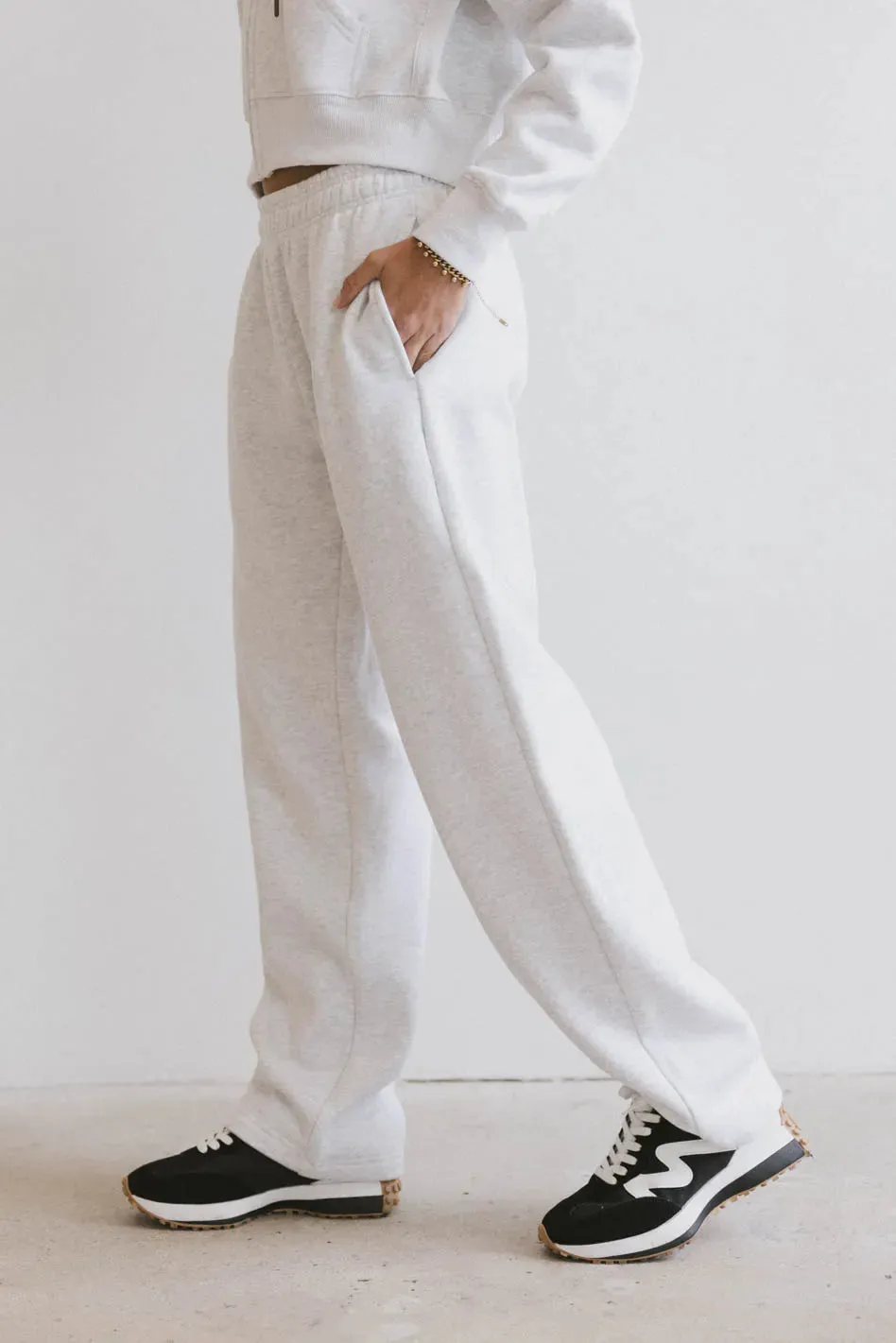 Ezra Sweatpants in Grey