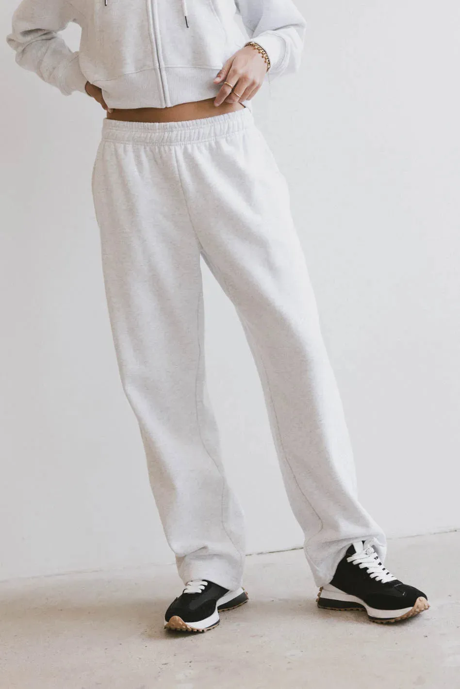 Ezra Sweatpants in Grey