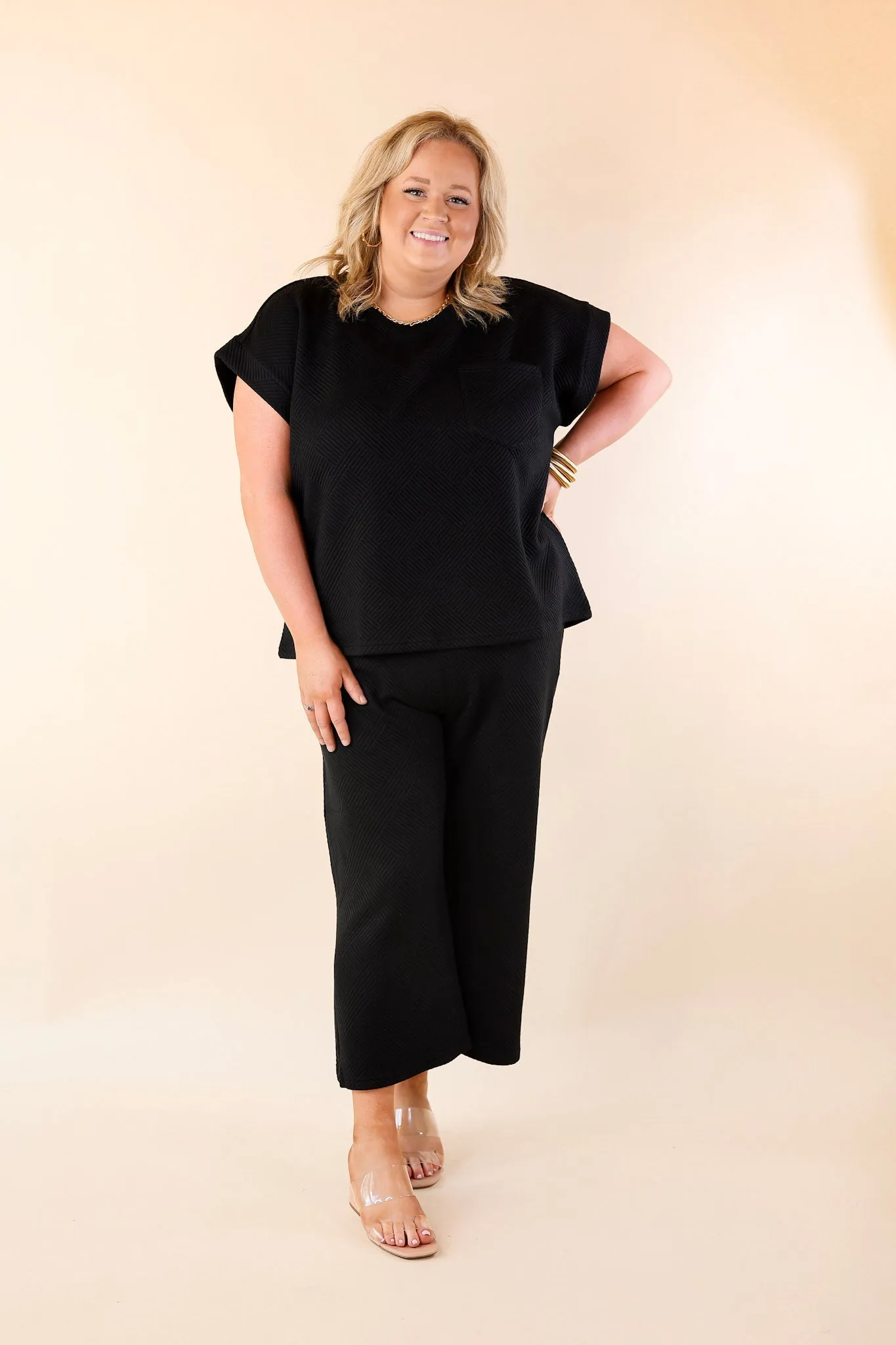 Glamour on the Go Textured Wide Leg Pant in Black