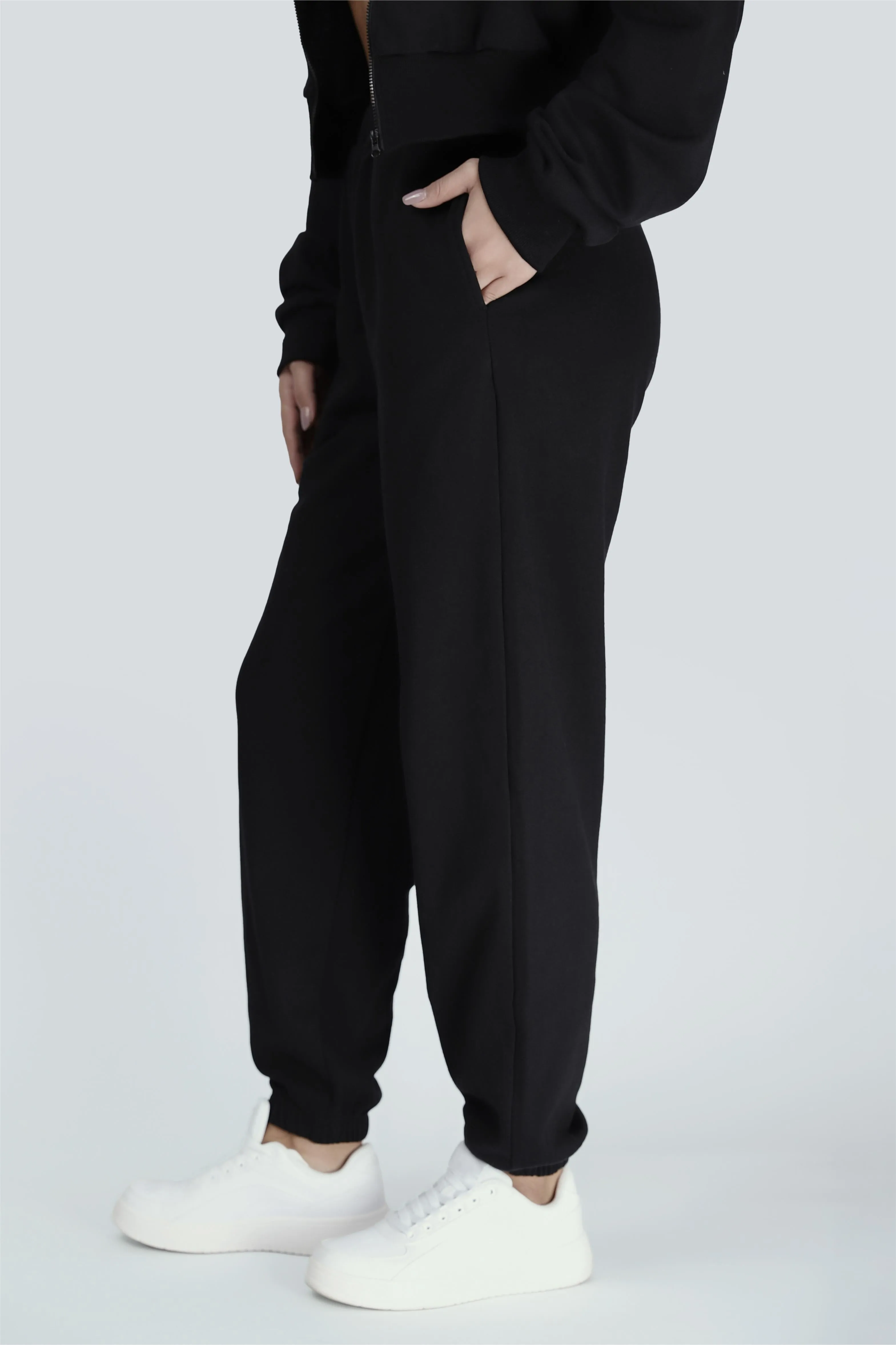 Low-Waist Sweatpant with Pockets