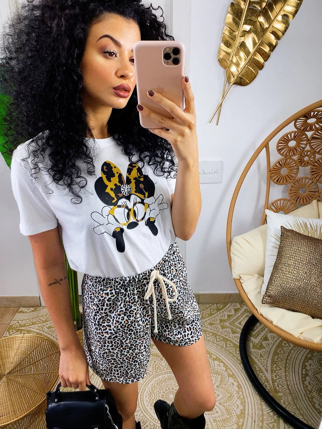 T-shirt con stampa fiocco maculata